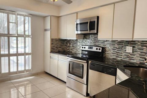 Condo in West Palm Beach, Florida, 3 bedrooms  № 987153 - photo 28