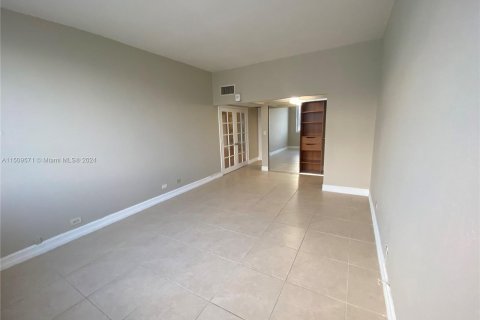 Copropriété à vendre à Miami Beach, Floride: 1 chambre, 87.14 m2 № 935836 - photo 14