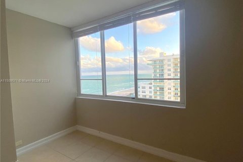 Copropriété à vendre à Miami Beach, Floride: 1 chambre, 87.14 m2 № 935836 - photo 9