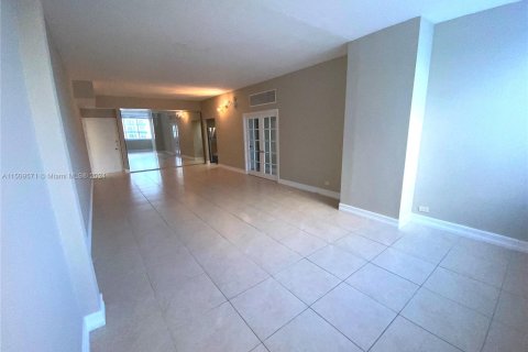 Copropriété à vendre à Miami Beach, Floride: 1 chambre, 87.14 m2 № 935836 - photo 8