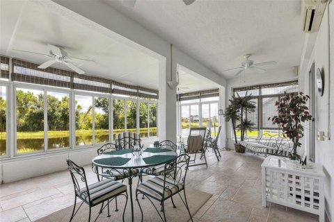 Villa ou maison à vendre à Punta Gorda, Floride: 3 chambres, 152.82 m2 № 1342141 - photo 8