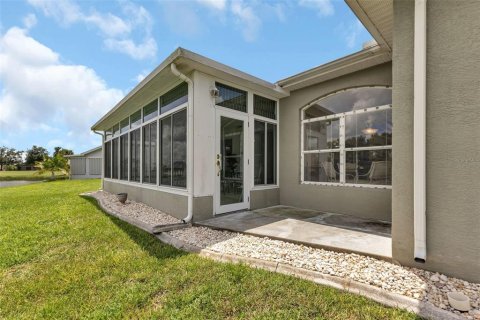 Villa ou maison à vendre à Punta Gorda, Floride: 3 chambres, 152.82 m2 № 1342141 - photo 12