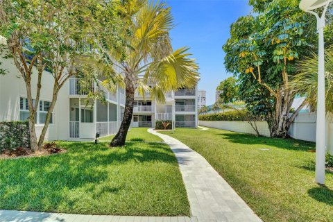 Condominio en venta en Pompano Beach, Florida, 2 dormitorios, 72.46 m2 № 1209298 - foto 8