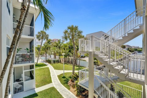 Condominio en venta en Pompano Beach, Florida, 2 dormitorios, 72.46 m2 № 1209298 - foto 9
