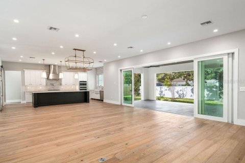 Villa ou maison à vendre à Orlando, Floride: 4 chambres, 343.37 m2 № 1424122 - photo 6