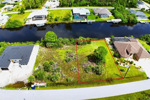 Terreno en venta en Port Charlotte, Florida № 1361649 - foto 1