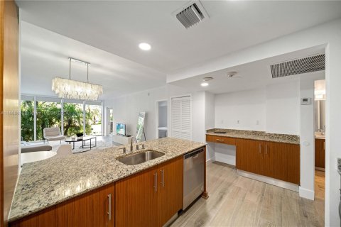 Apartamento en alquiler en Bal Harbour, Florida, 1 dormitorio, 83.24 m2 № 1348462 - foto 14