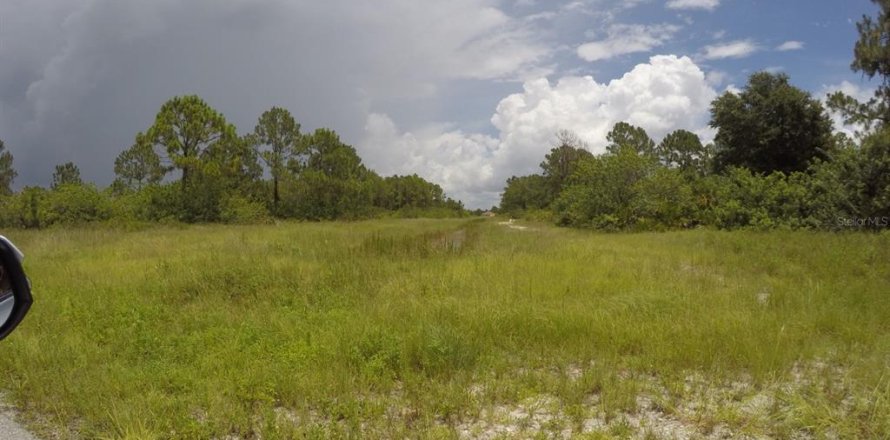 Terrain à Lehigh Acres, Floride № 605428