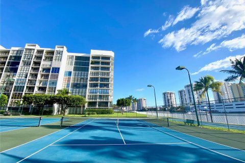 Condominio en venta en Hallandale Beach, Florida, 2 dormitorios, 99.87 m2 № 1372801 - foto 25