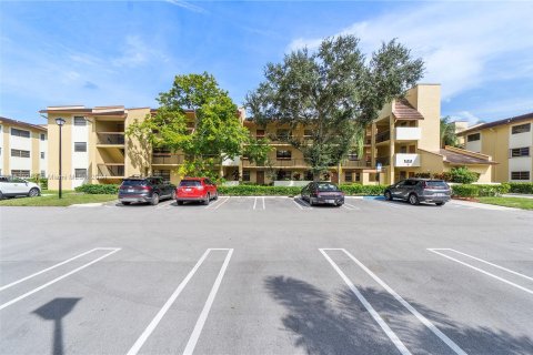Condominio en venta en Coral Springs, Florida, 3 dormitorios, 117.99 m2 № 963527 - foto 17