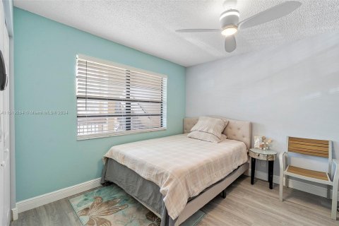 Condominio en venta en Coral Springs, Florida, 3 dormitorios, 117.99 m2 № 963527 - foto 11