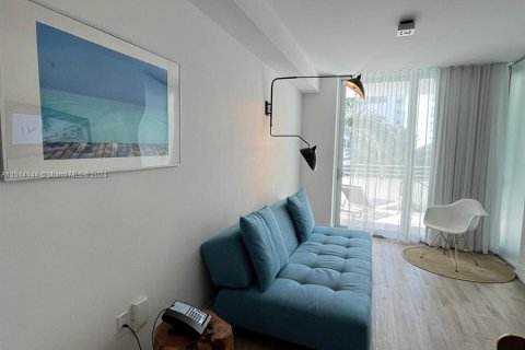 Condo in Miami Beach, Florida, 1 bedroom  № 1189387 - photo 29