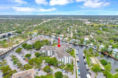 Condo in Fort Lauderdale, Florida, 2 bedrooms  № 945119 - photo 2