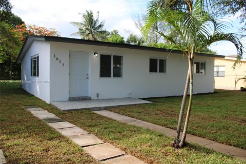 House in Fort Lauderdale, Florida 3 bedrooms, 84.73 sq.m. № 1310716 - photo 4