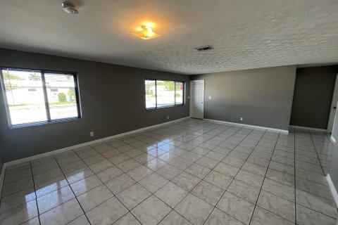 Immobilier commercial à vendre à Delray Beach, Floride: 182.18 m2 № 1011826 - photo 17