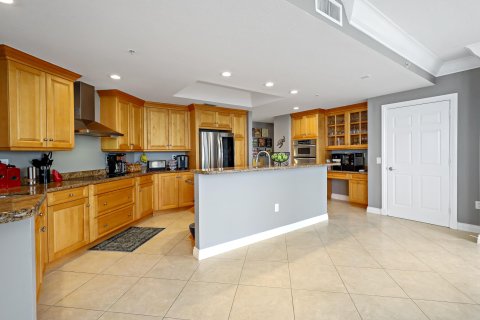 Condominio en venta en Hutchinson Island South, Florida, 3 dormitorios, 244.8 m2 № 1011901 - foto 22