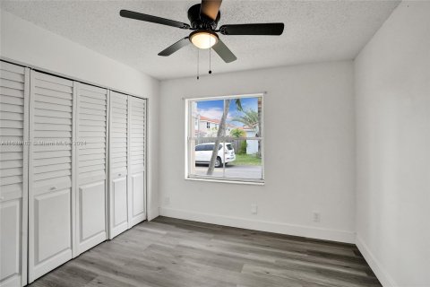 Casa en venta en Margate, Florida, 3 dormitorios, 121.14 m2 № 1290964 - foto 12