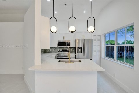 Casa en venta en Margate, Florida, 3 dormitorios, 121.14 m2 № 1290964 - foto 6