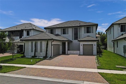 Casa en venta en Miramar, Florida, 4 dormitorios, 378.39 m2 № 1310040 - foto 2