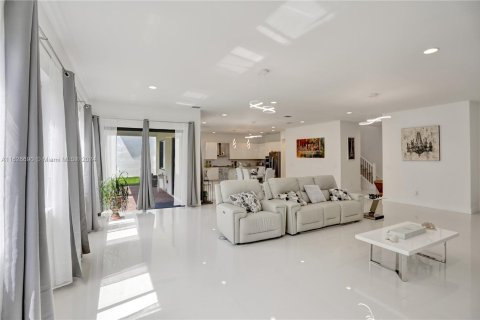 Villa ou maison à vendre à Miramar, Floride: 4 chambres, 378.39 m2 № 1310040 - photo 26