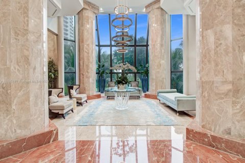 Copropriété à vendre à Aventura, Floride: 1 chambre, 114.73 m2 № 1310041 - photo 1