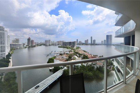 Condo in Aventura, Florida, 1 bedroom  № 1310041 - photo 27