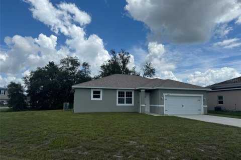 House in Kissimmee, Florida 4 bedrooms, 159.23 sq.m. № 1299166 - photo 1