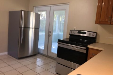 House in New Port Richey, Florida 2 bedrooms, 69.68 sq.m. № 1299100 - photo 3