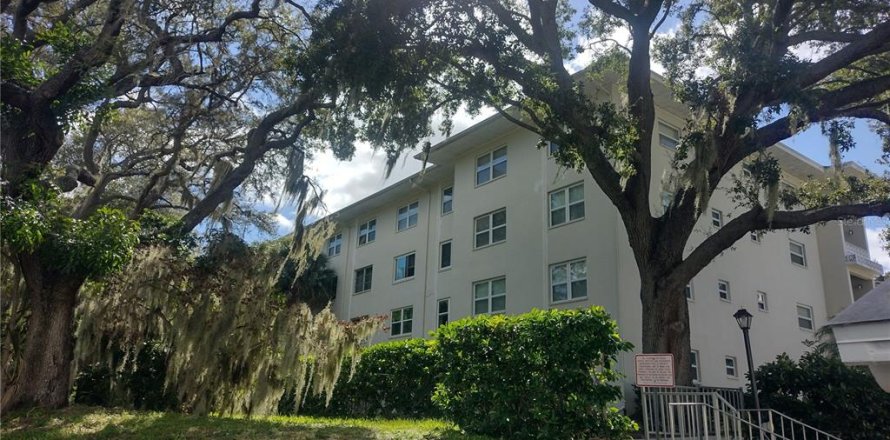 Квартира в Клируотер, Флорида 4 комнаты, 100.89м2 № 800856