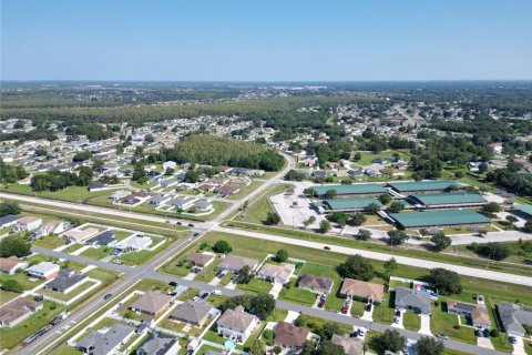 Villa ou maison à vendre à Kissimmee, Floride: 4 chambres, 148.27 m2 № 1335703 - photo 20