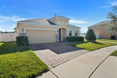 Villa ou maison à vendre à Kissimmee, Floride: 4 chambres, 181.35 m2 № 999950 - photo 1