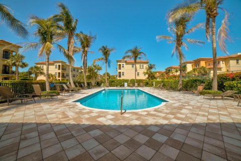 Condominio en venta en Jensen Beach, Florida, 4 dormitorios, 205.5 m2 № 1093466 - foto 6
