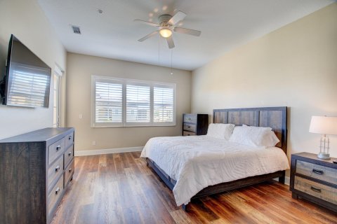Condominio en venta en Jensen Beach, Florida, 4 dormitorios, 205.5 m2 № 1093466 - foto 12