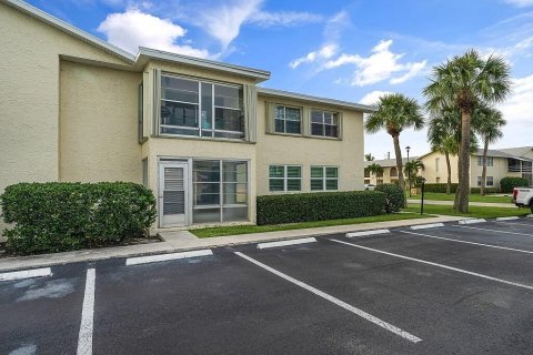 Copropriété à vendre à Vero Beach, Floride: 2 chambres, 92.9 m2 № 913865 - photo 2