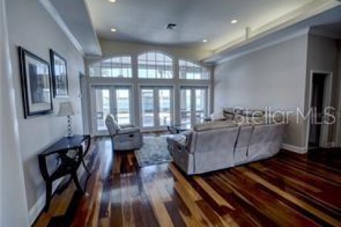 Casa en venta en Orlando, Florida, 5 dormitorios, 386.47 m2 № 573460 - foto 6