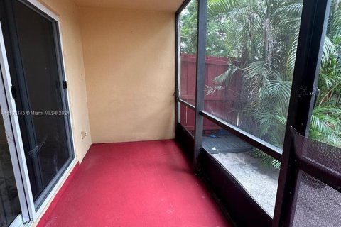 Townhouse in Davie, Florida 3 bedrooms, 160.16 sq.m. № 1184298 - photo 14