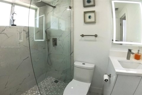 House in Fort Lauderdale, Florida 3 bedrooms, 135.82 sq.m. № 1225491 - photo 30