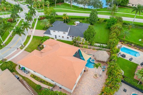 Casa en venta en Miramar, Florida, 5 dormitorios, 314.01 m2 № 1394686 - foto 5