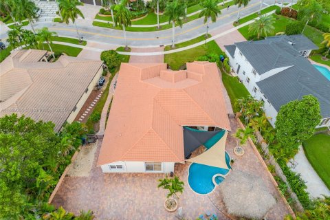 Casa en venta en Miramar, Florida, 5 dormitorios, 314.01 m2 № 1394686 - foto 6