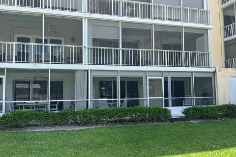 Condo in Atlantis, Florida, 2 bedrooms  № 1174008 - photo 12