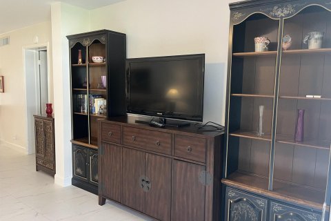 Condo in Atlantis, Florida, 2 bedrooms  № 1174008 - photo 28