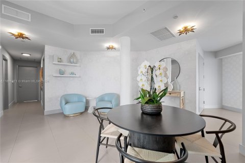 Condominio en venta en Miami, Florida, 3 dormitorios, 204.48 m2 № 1379089 - foto 26