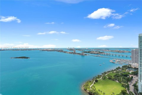 Condominio en venta en Miami, Florida, 3 dormitorios, 204.48 m2 № 1379089 - foto 2