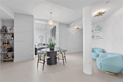 Condominio en venta en Miami, Florida, 3 dormitorios, 204.48 m2 № 1379089 - foto 27