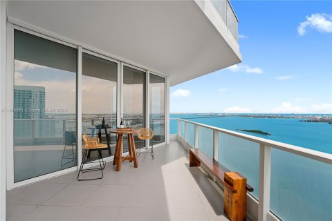 Condo in Miami, Florida, 3 bedrooms  № 1379089 - photo 6