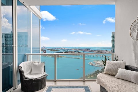 Condo in Miami, Florida, 3 bedrooms  № 1379089 - photo 28