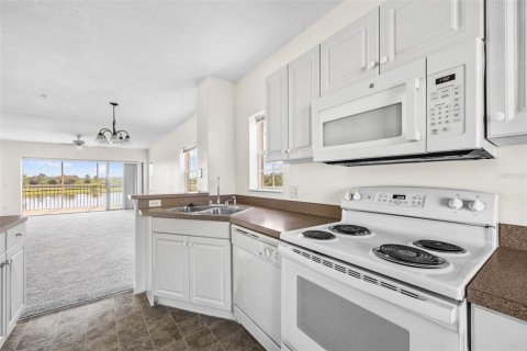 Copropriété à vendre à Punta Gorda, Floride: 3 chambres, 120.12 m2 № 1006061 - photo 6