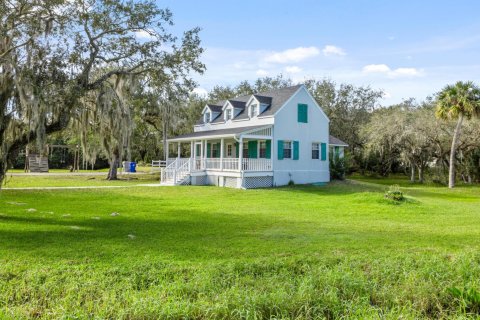 Villa ou maison à vendre à Vero Beach, Floride: 4 chambres, 641.49 m2 № 1014268 - photo 1