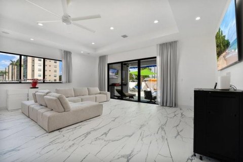 Casa en venta en Dania Beach, Florida, 3 dormitorios, 210.05 m2 № 1215730 - foto 17