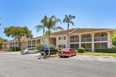 Condo in Delray Beach, Florida, 3 bedrooms  № 1172931 - photo 1